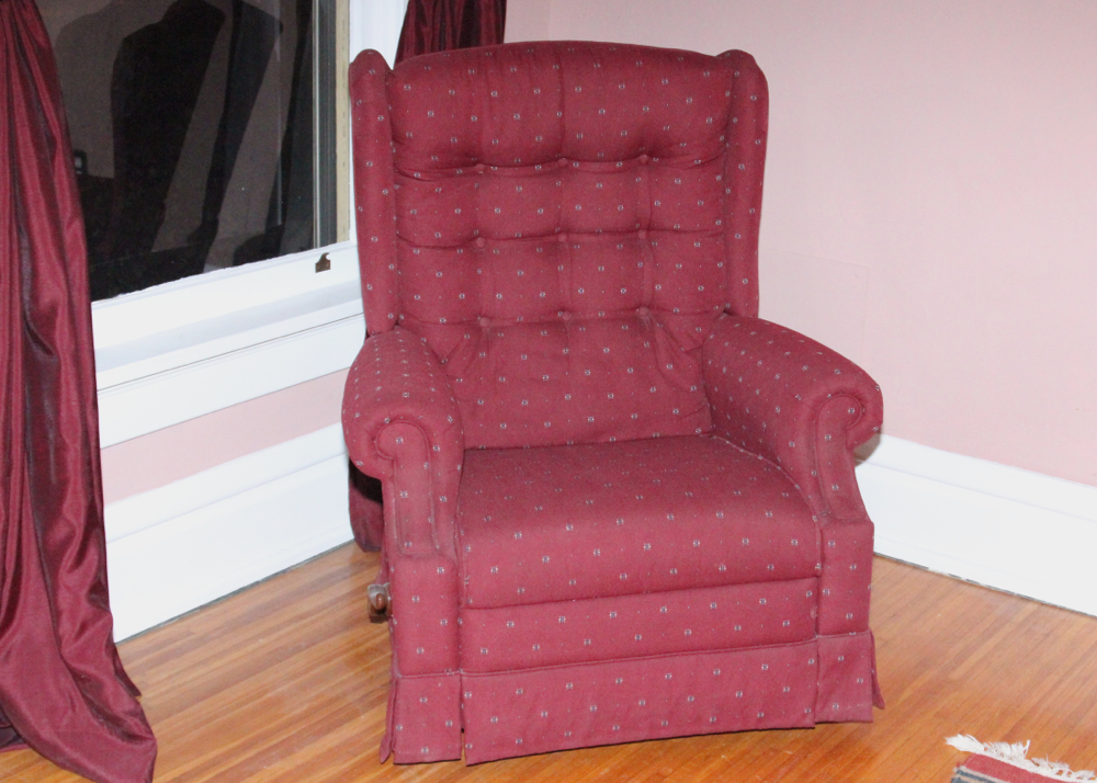 Modern La-Z-Boy Recliner 