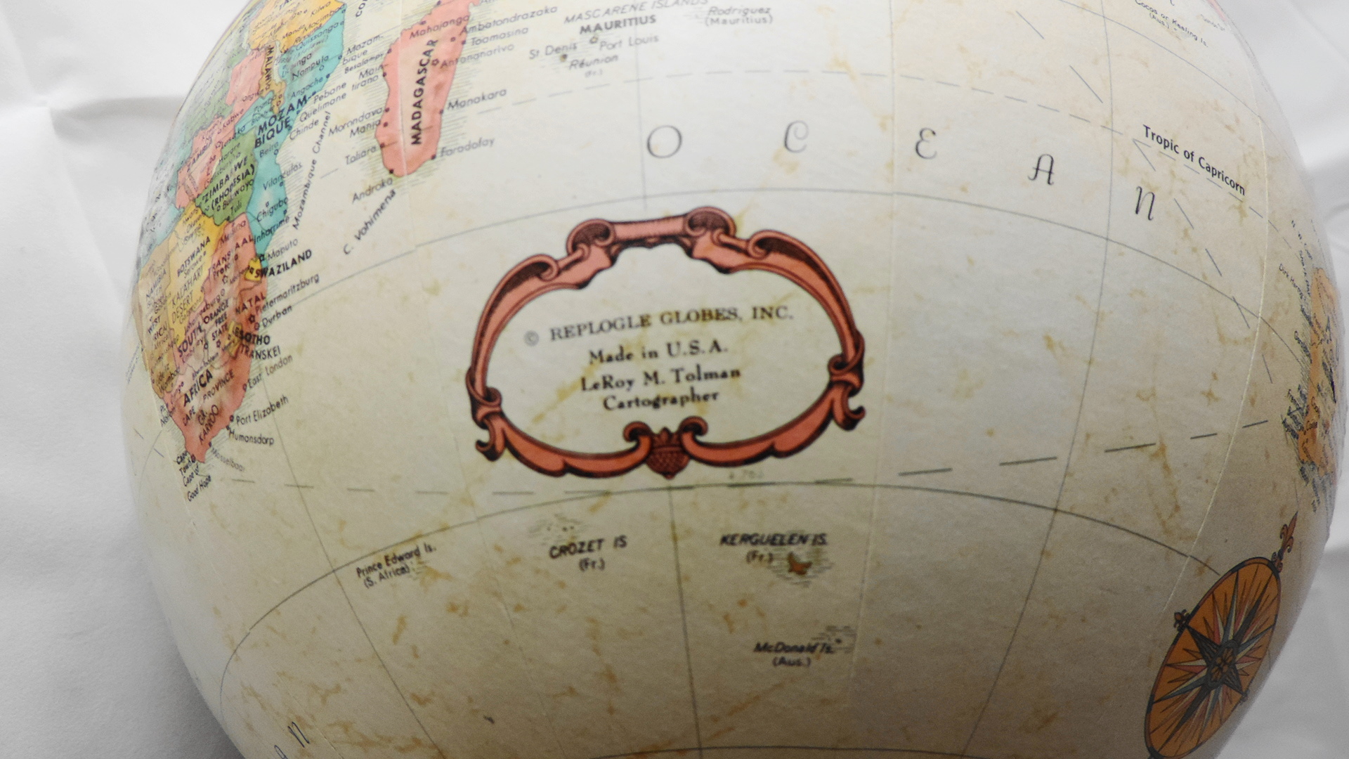 Replogle Raised Relief Globe