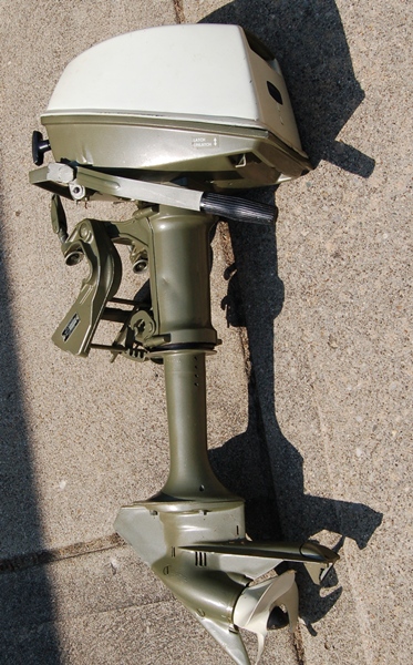 Johnson 4HP Outboard Motor