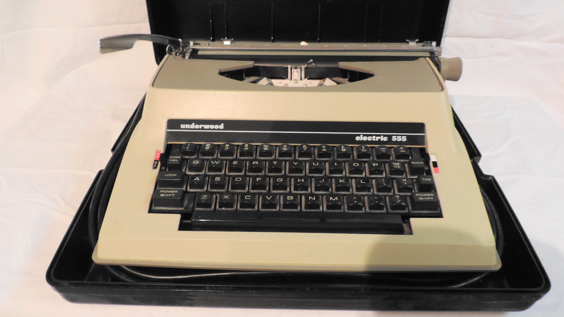 Underwood Electric Typewriter
