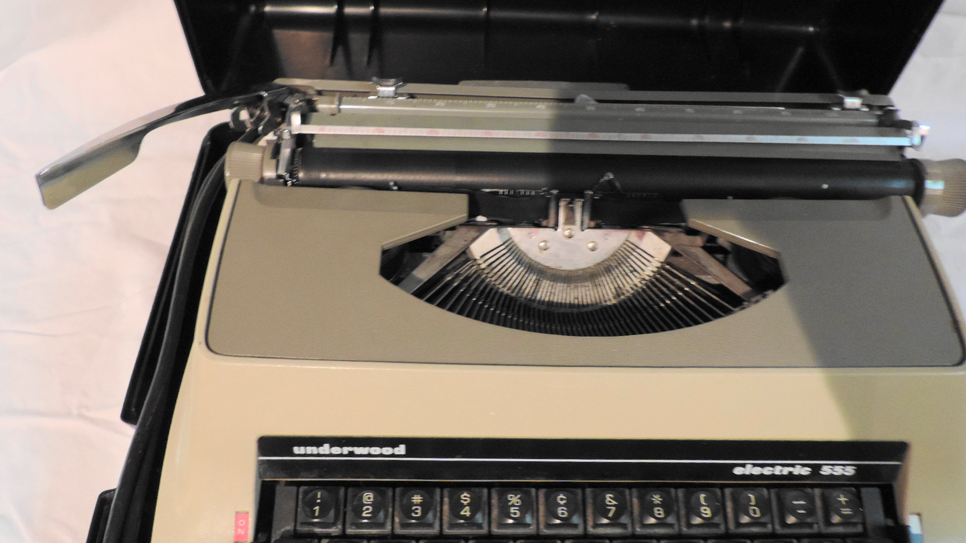 Underwood Electric Typewriter