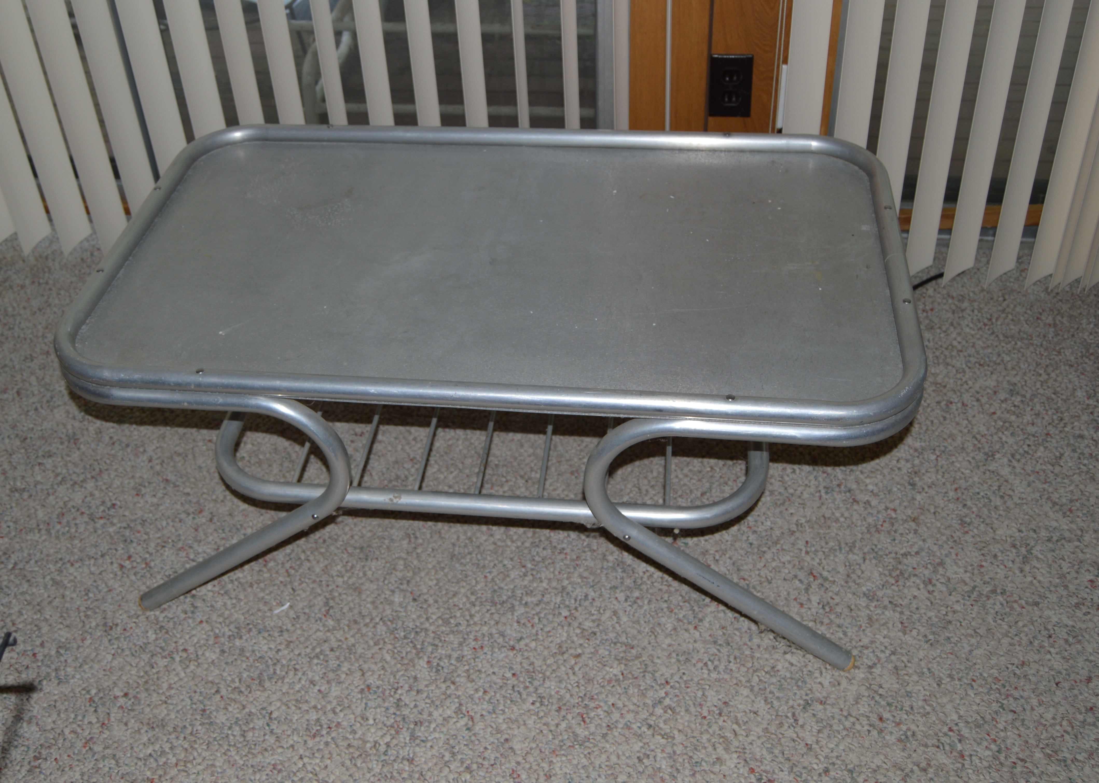 Modern Aluminum Outdoor Coffee Table