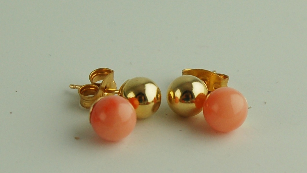 14K Yellow Gold Coral Link Bracelet and Earrings