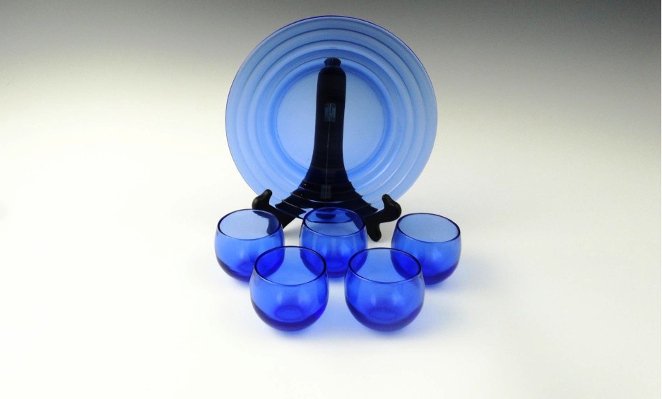 Hazel Atlas Moderntone Plates and Matching Roly Poly Glassware
