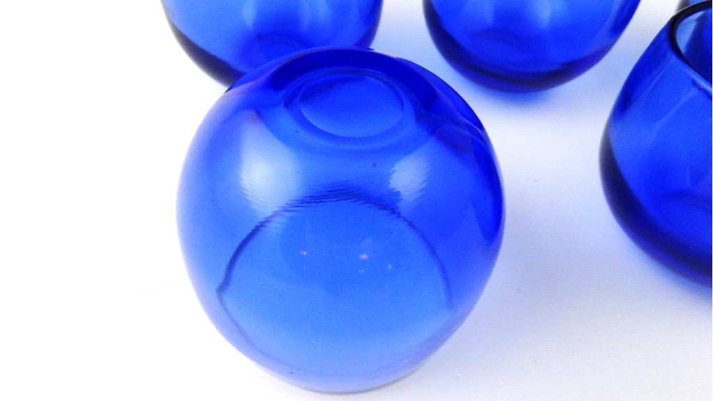 Hazel Atlas Moderntone Plates and Matching Roly Poly Glassware