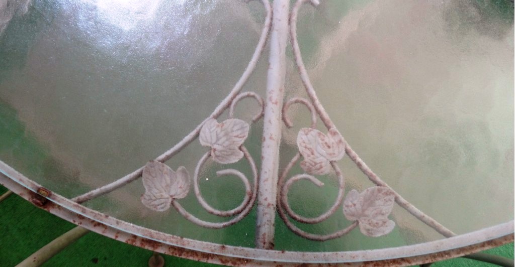 Vintage Iron Patio Table and Chairs