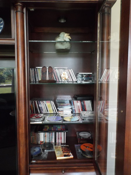 Bassett Louis-Philippe Open Entertainment Wall