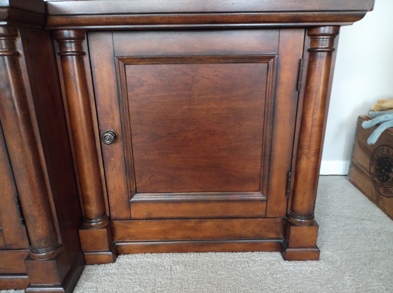 Bassett Louis-Philippe Open Entertainment Wall