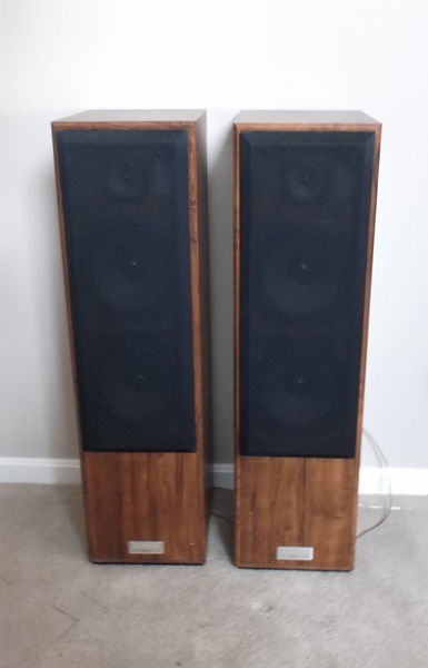 Pair of Vintage Jensen Digital 3080 Tower Speakers 
