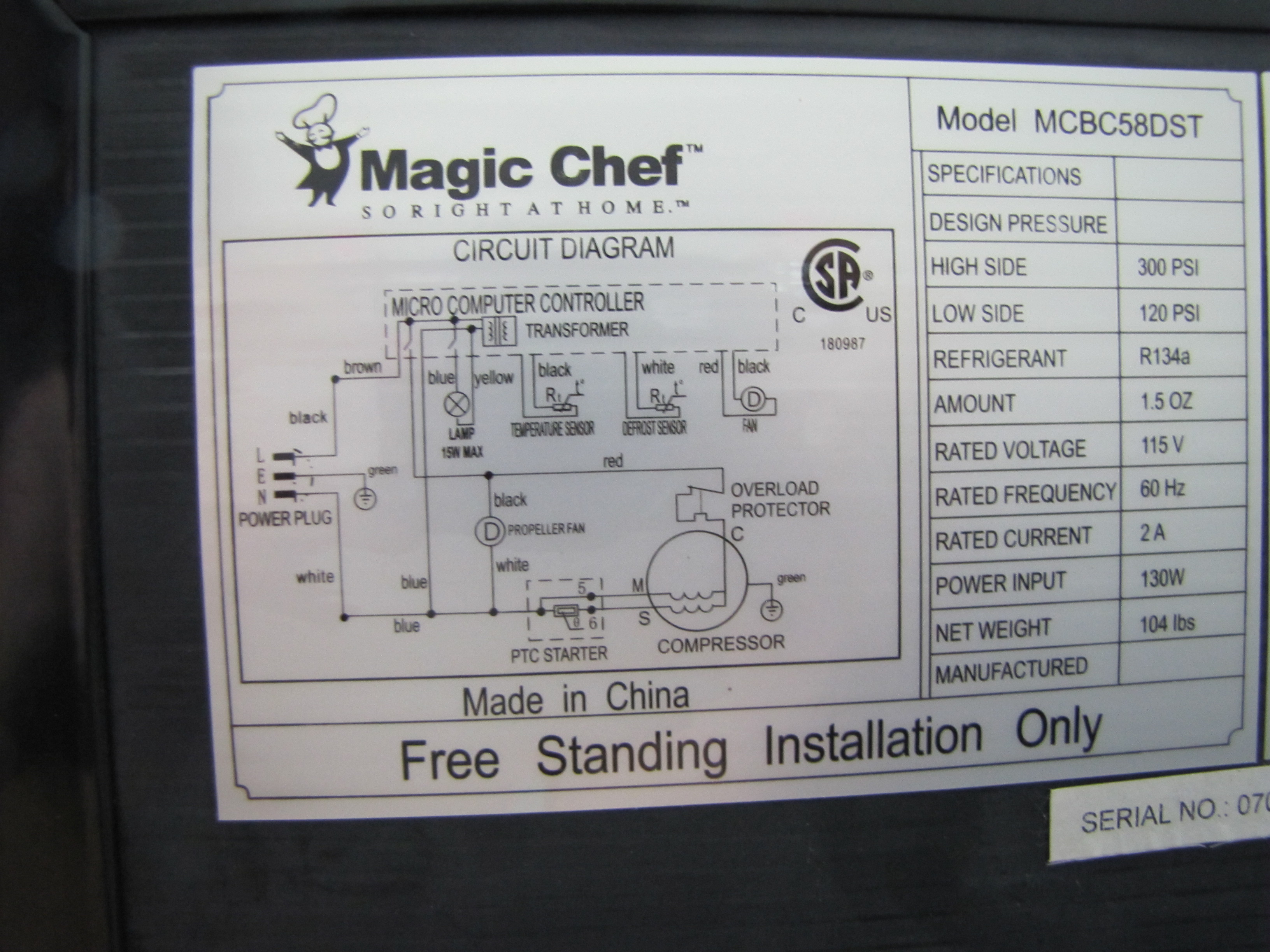 Magic-Chef Vissani 5.8 cu. ft. Beverage Cooler.