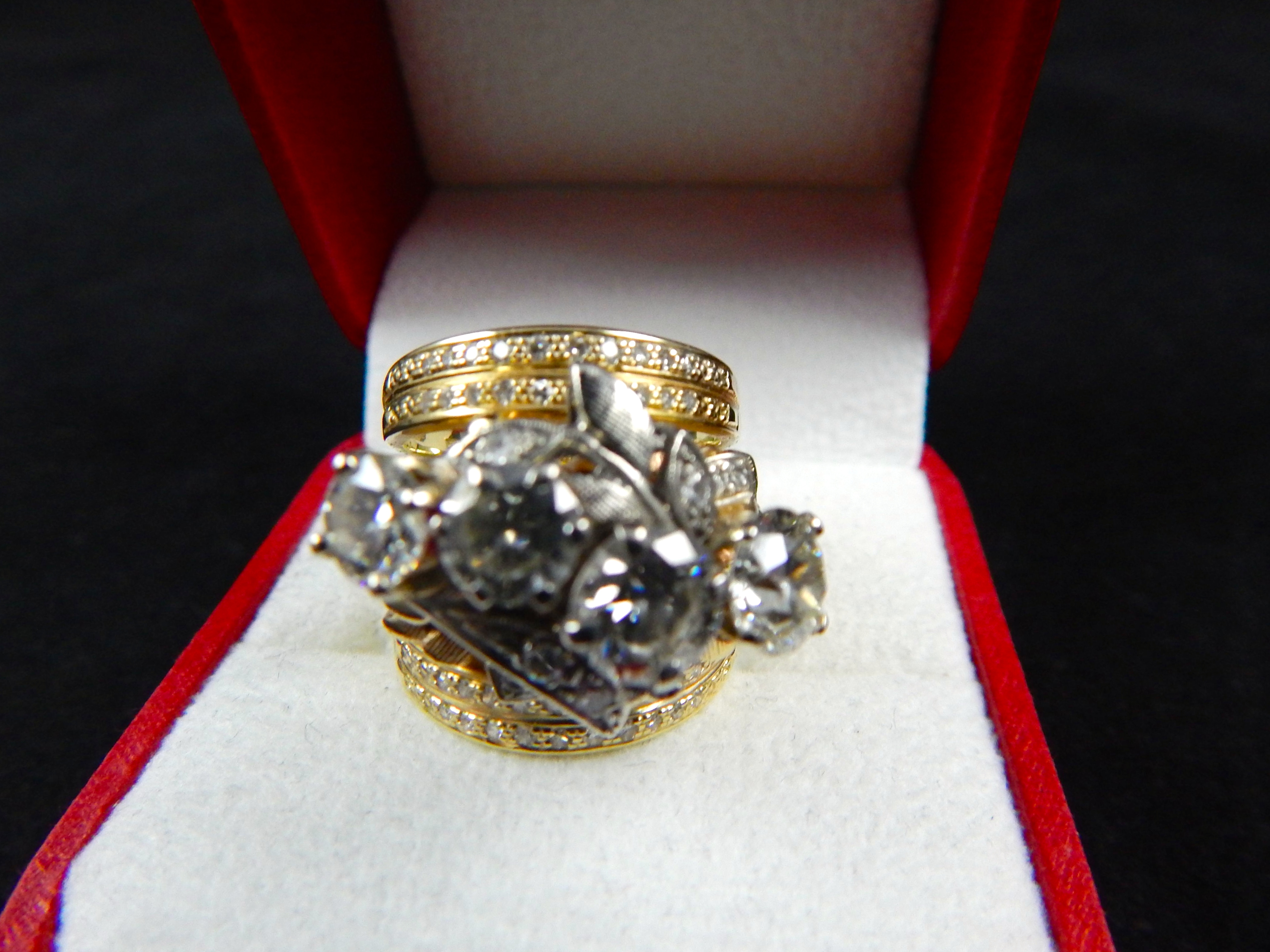 3.45 Ct Tw Diamond Wedding Ring Set