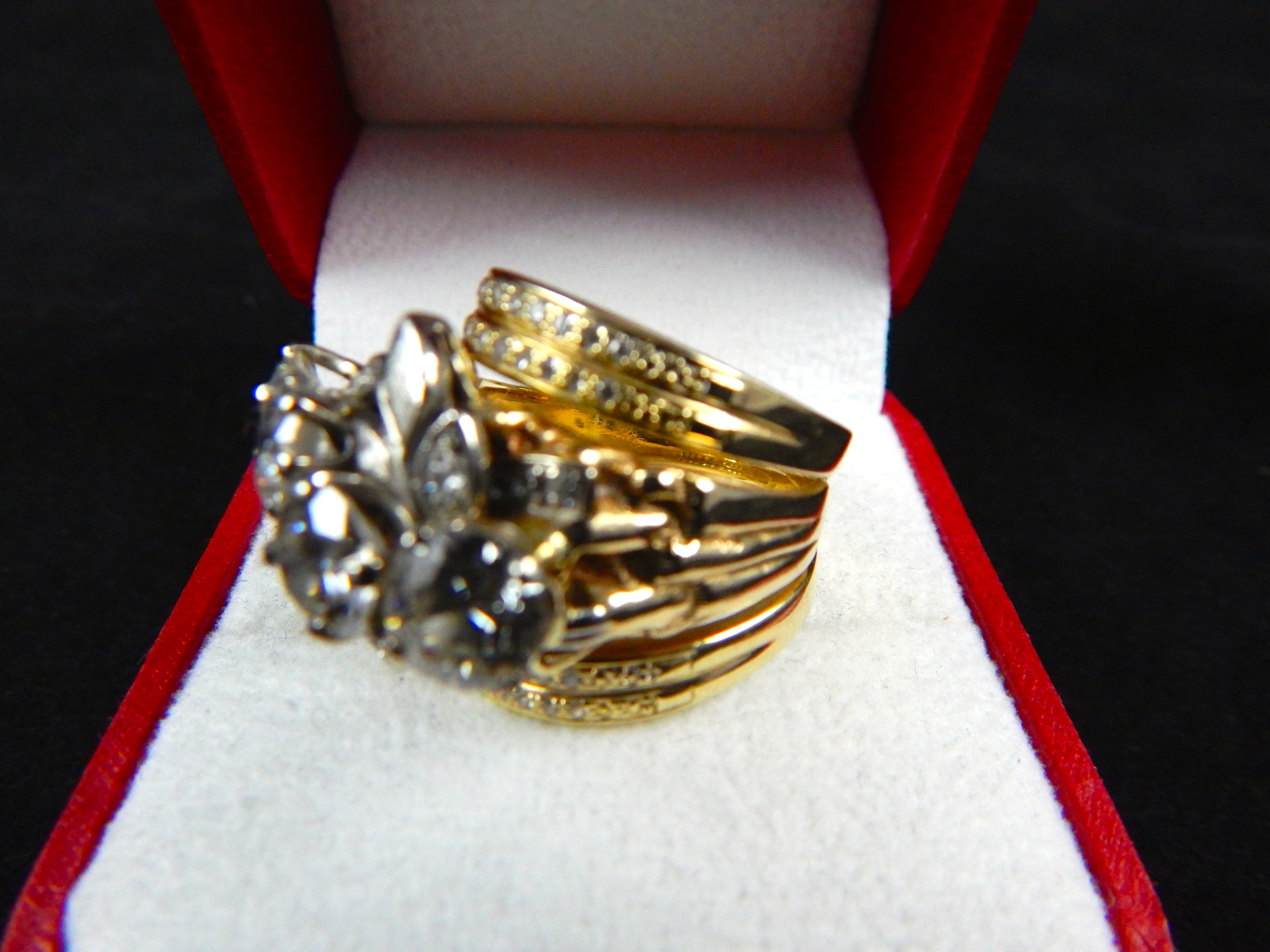 3.45 Ct Tw Diamond Wedding Ring Set