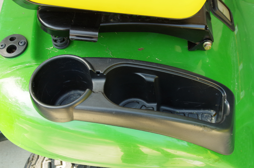 John Deere LA 115 Riding Mower/Tractor 