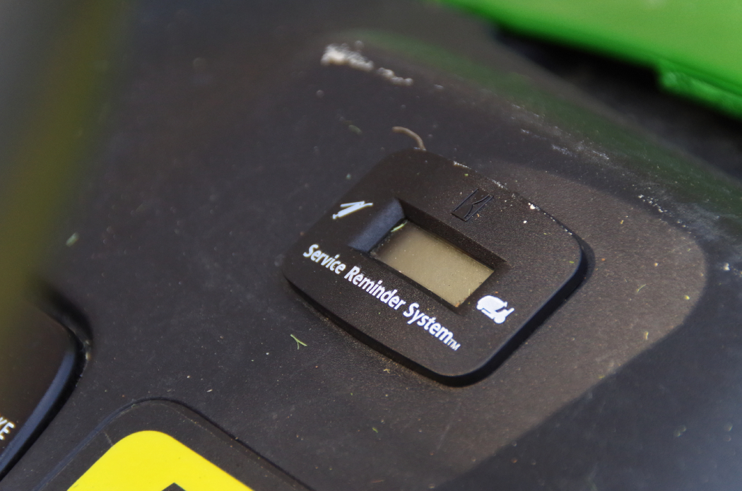 John Deere LA 115 Riding Mower/Tractor 