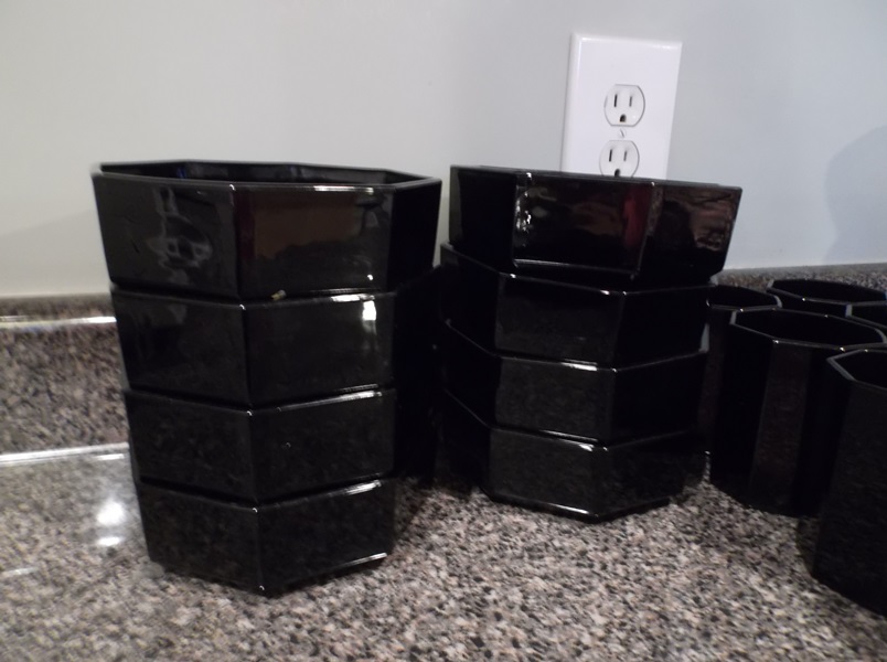 32-Piece Set of Arcoroc France Black Glass Dishes
