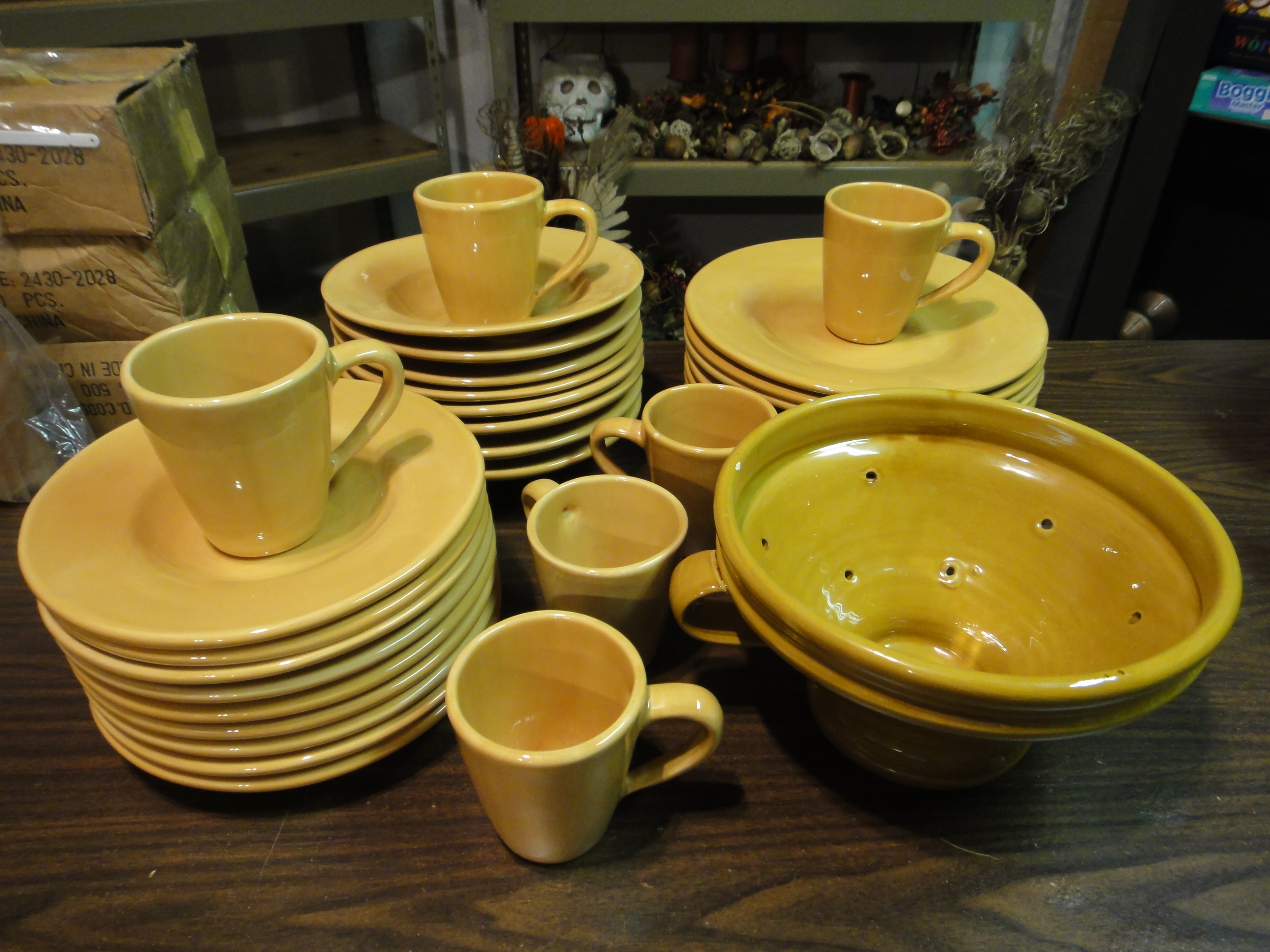 32-Piece Pottery Barn Dinnerware Group