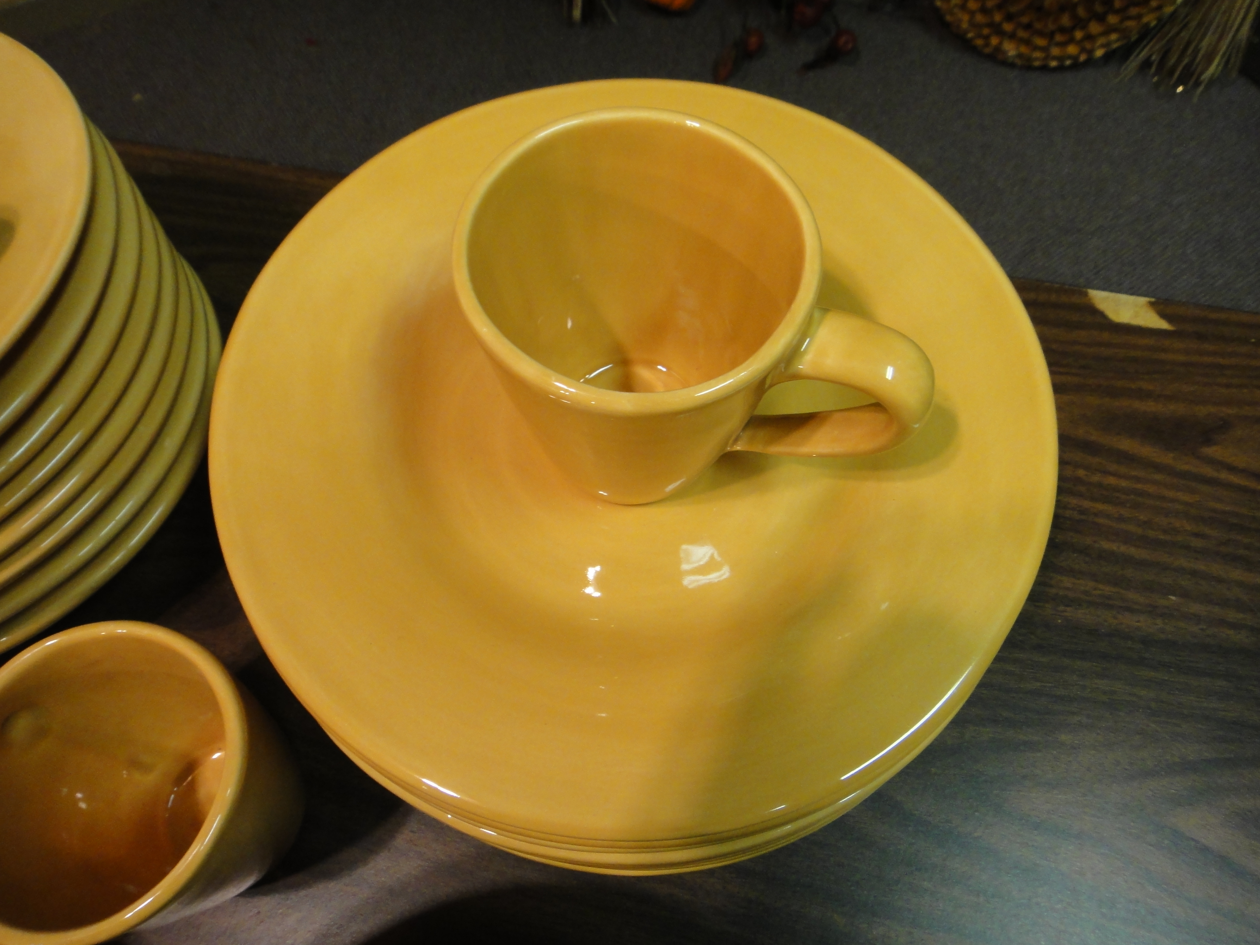 32-Piece Pottery Barn Dinnerware Group