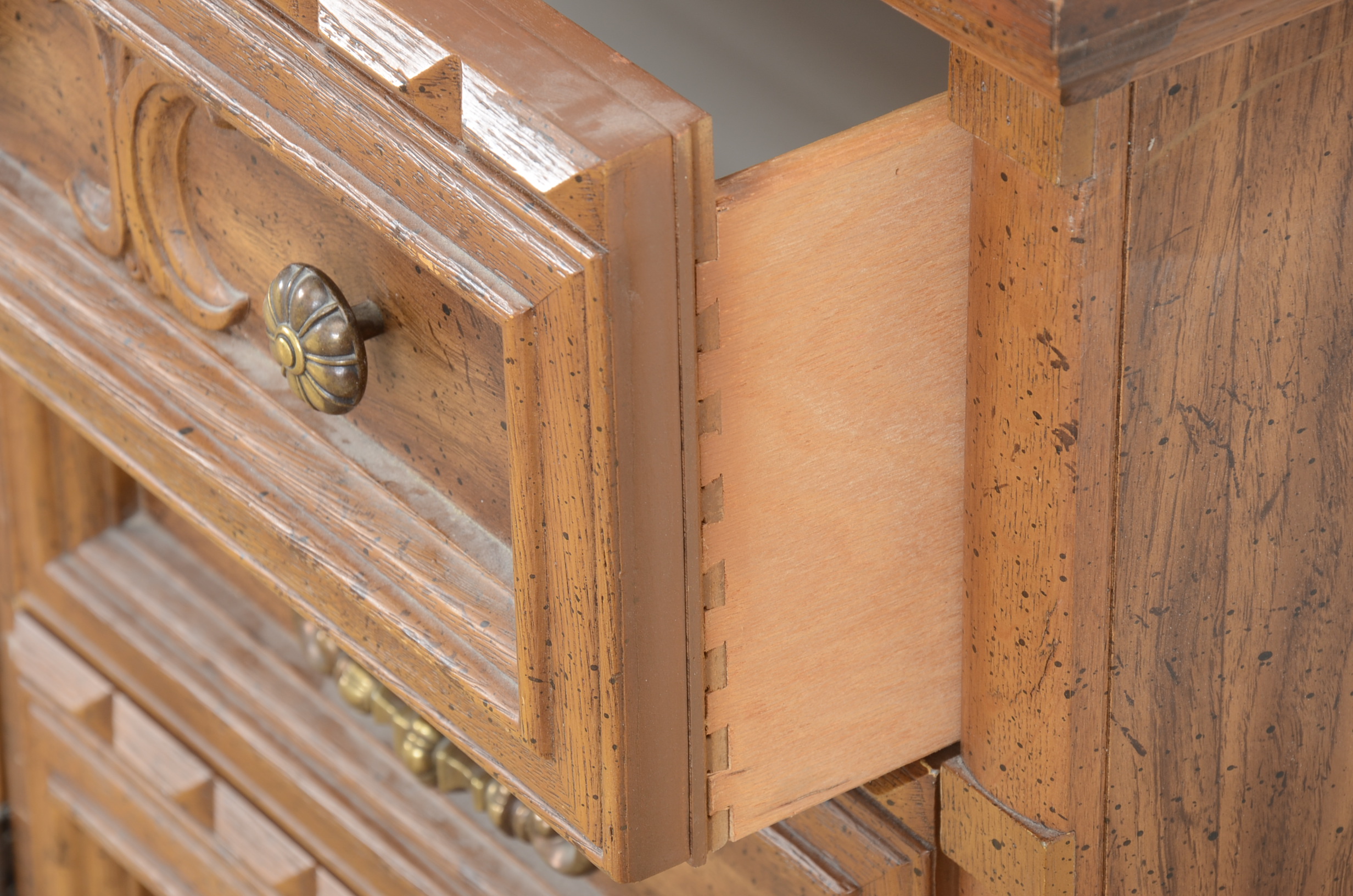 Bassett Furniture Industries, Inc. Dresser