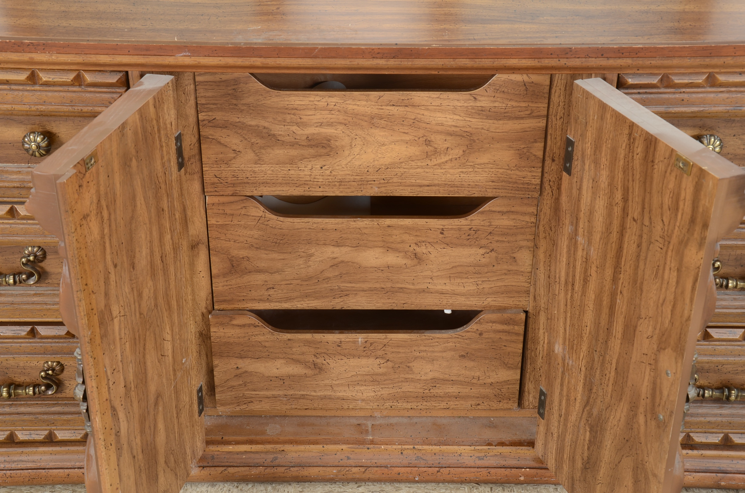 Bassett Furniture Industries, Inc. Dresser