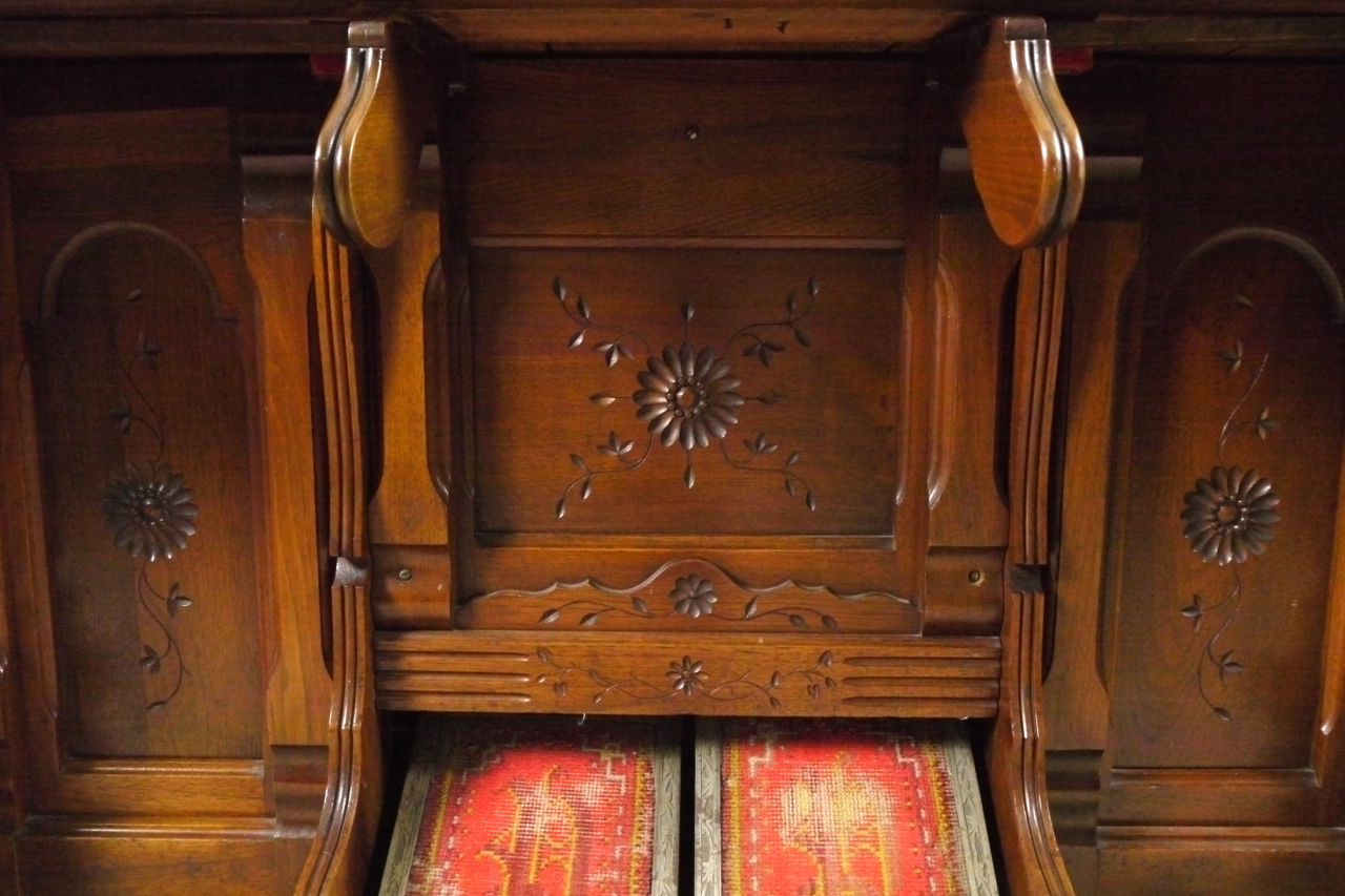 Late 19th Century Packard Pump Organ