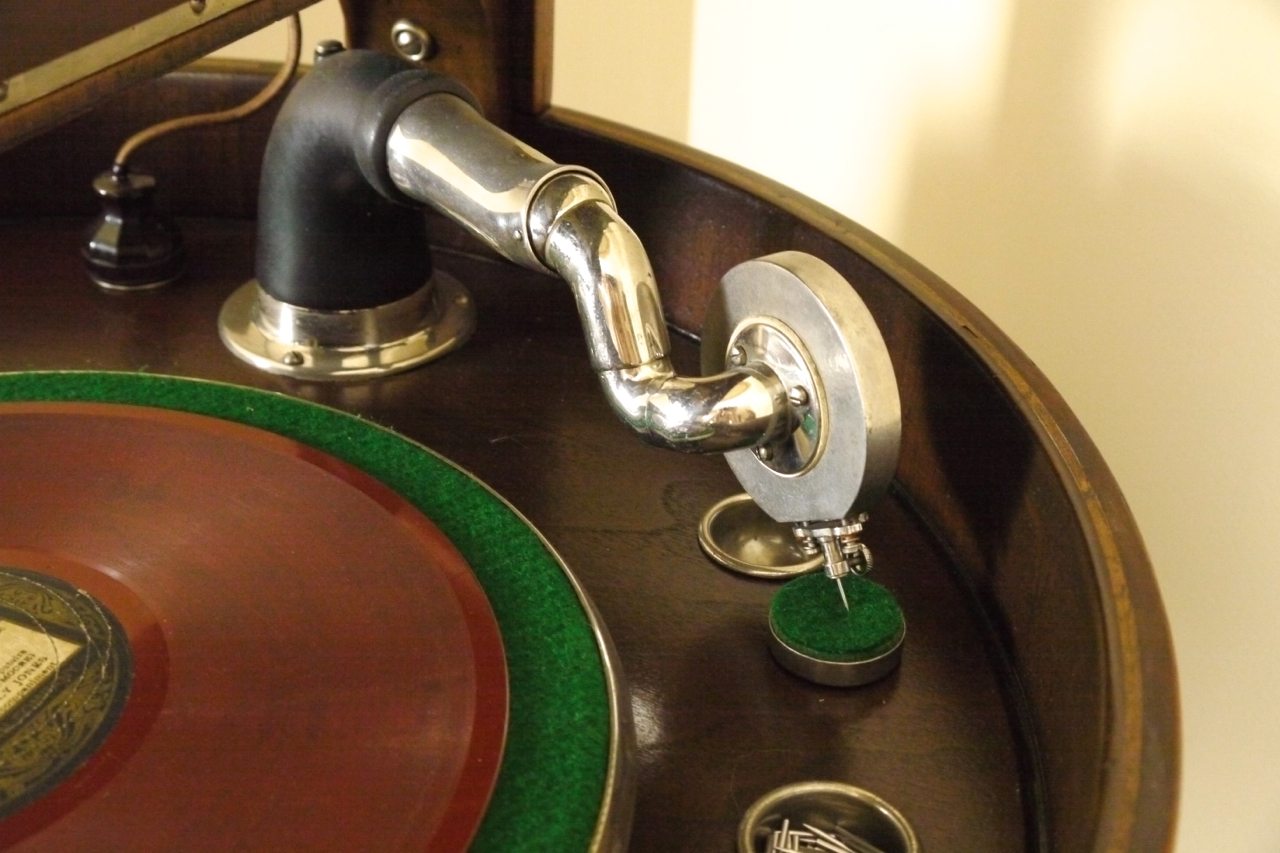 Early 20th Century Phonograph by Modernola with Lamp