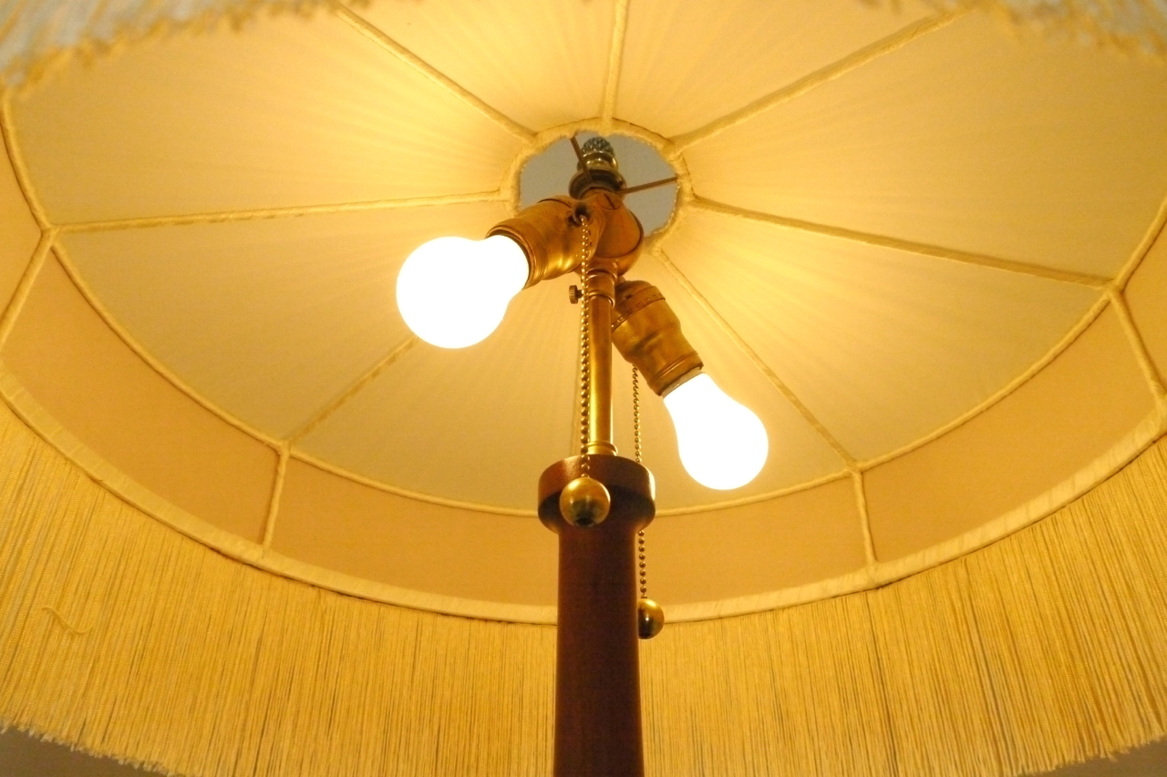 Early 20th Century Phonograph by Modernola with Lamp