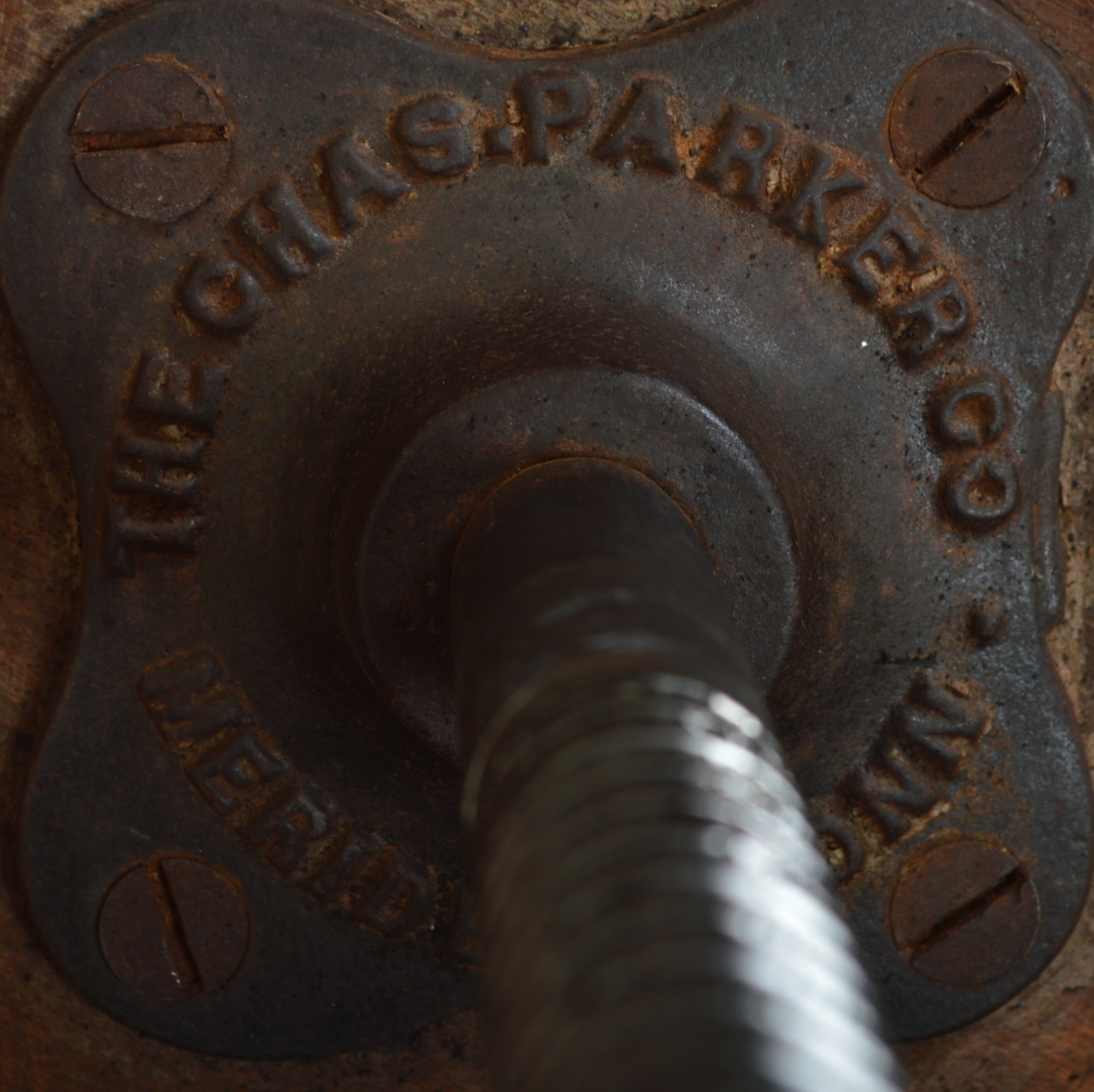 Antique Comb Back Adjustable Piano Stool