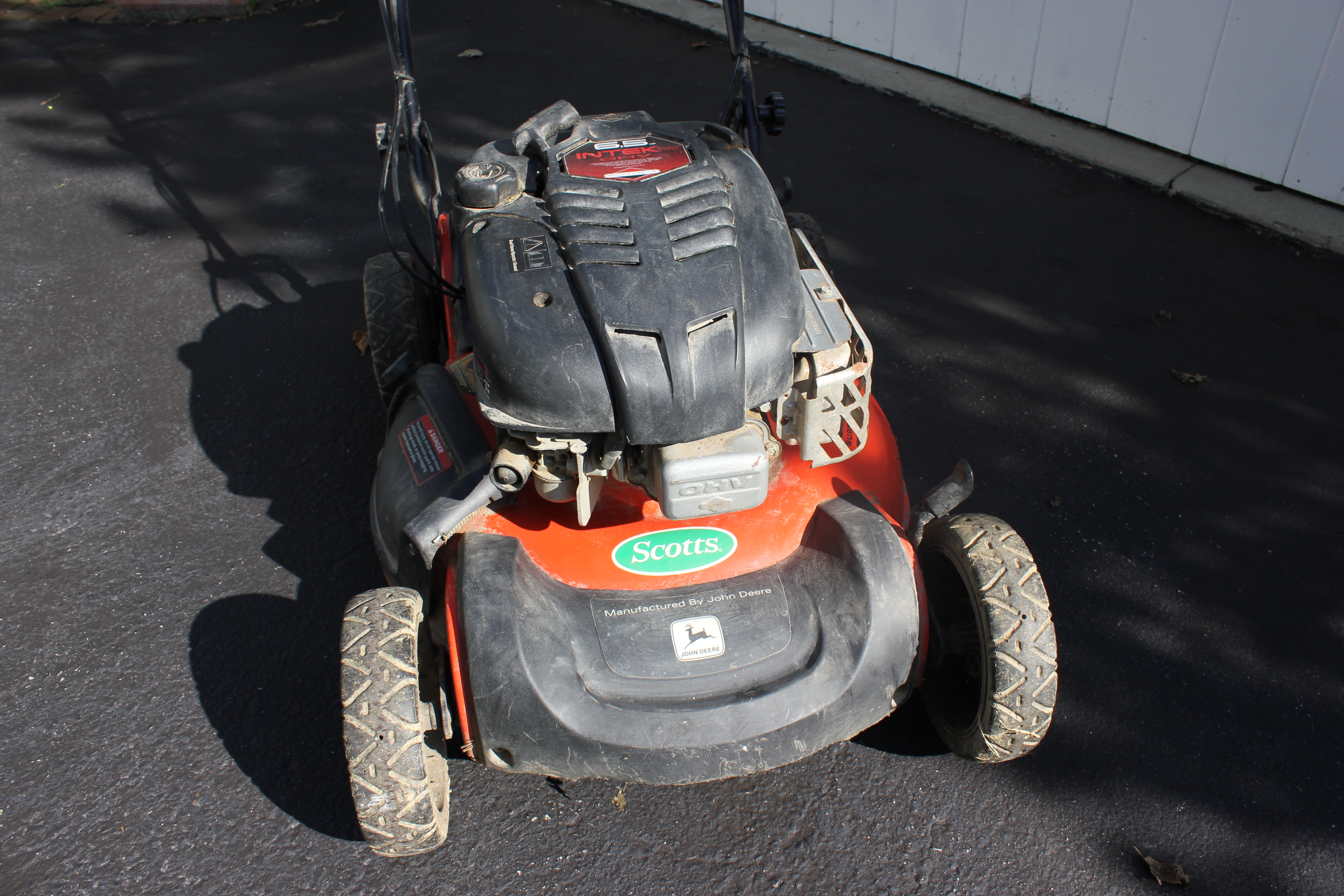 Scotts Intek Edge OHV Lawn Mower