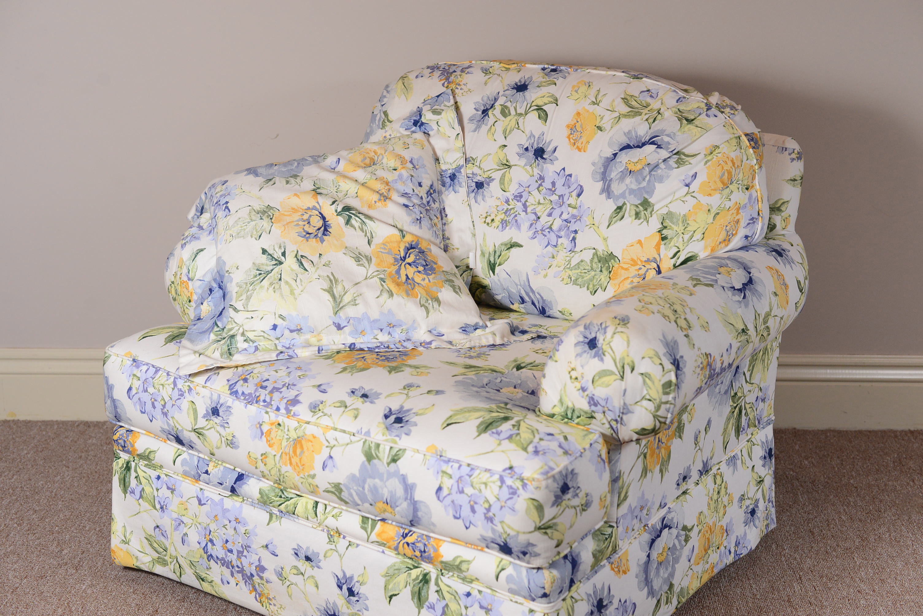 Overstuffed Floral Print Comfy Chair 
