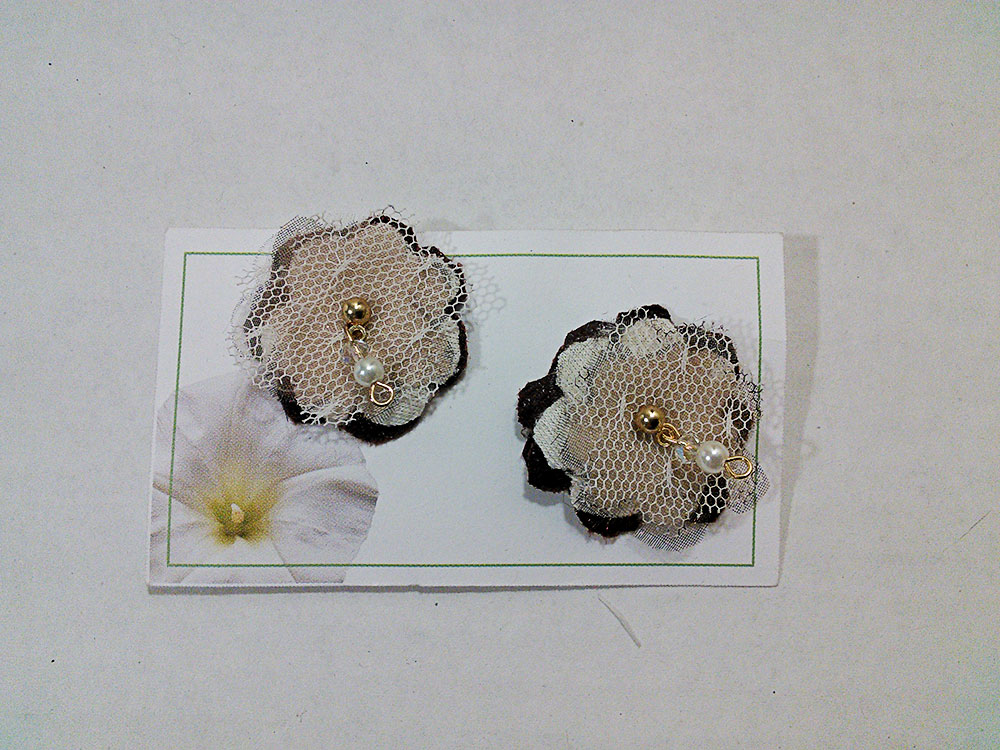 Five Stylish Earrings and Beaded Bracelet 