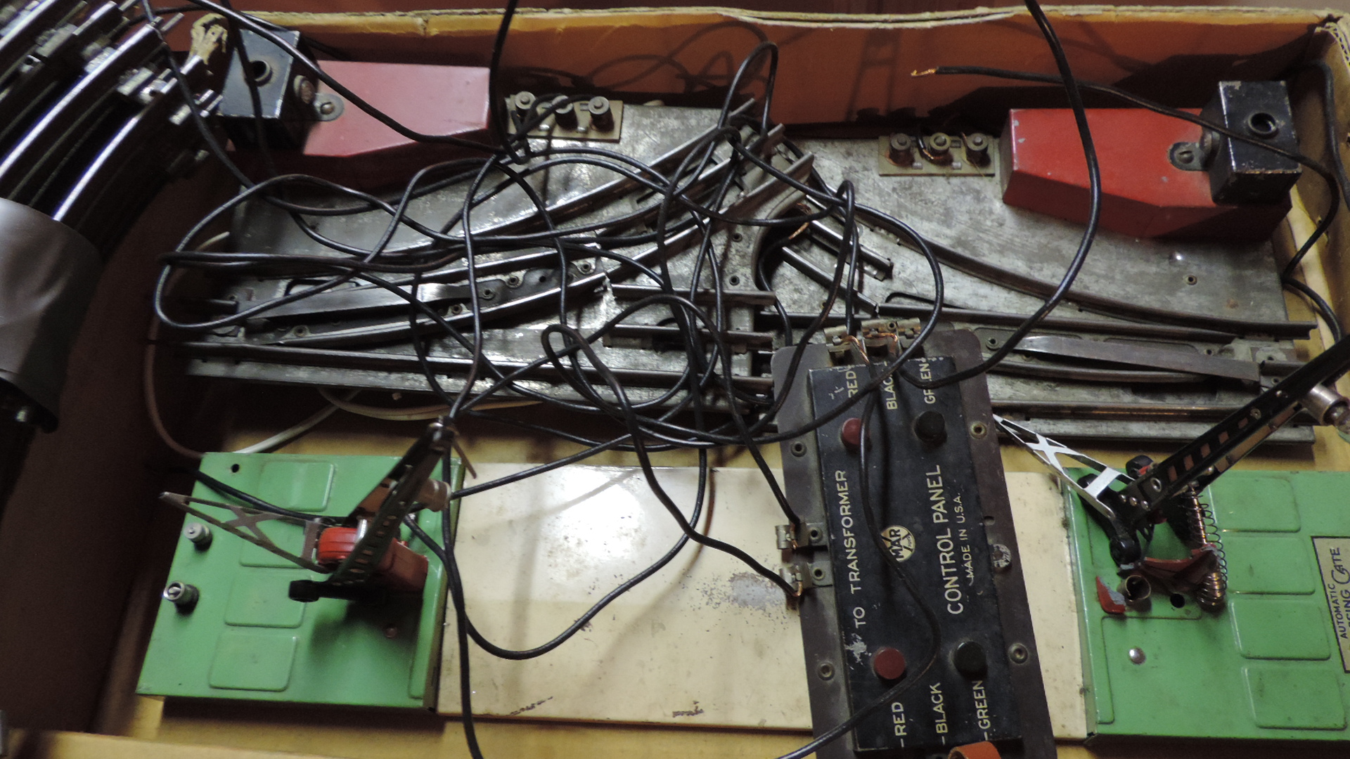 1930s Union Pacific Squaw Bonnet Train Set