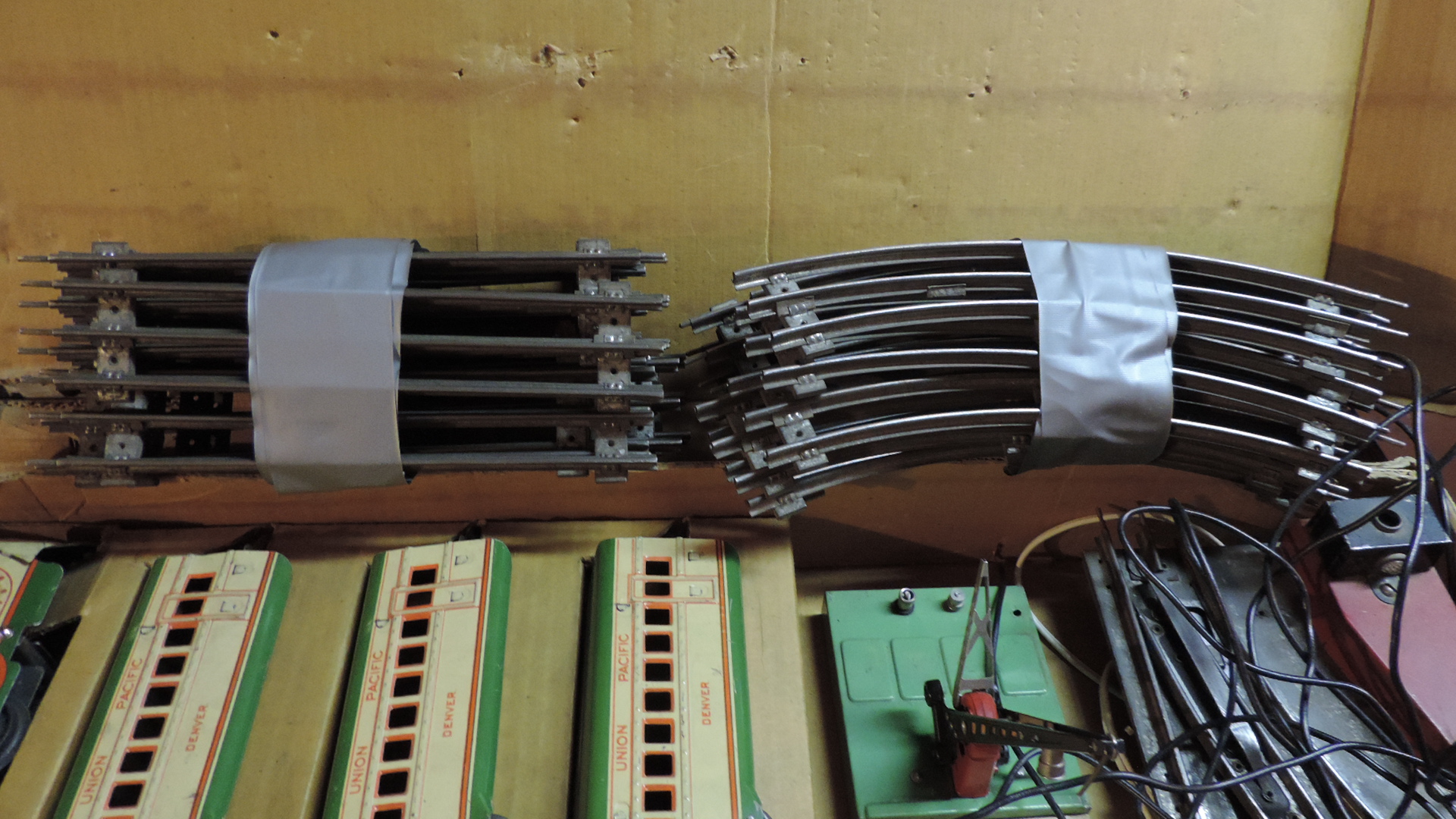 1930s Union Pacific Squaw Bonnet Train Set