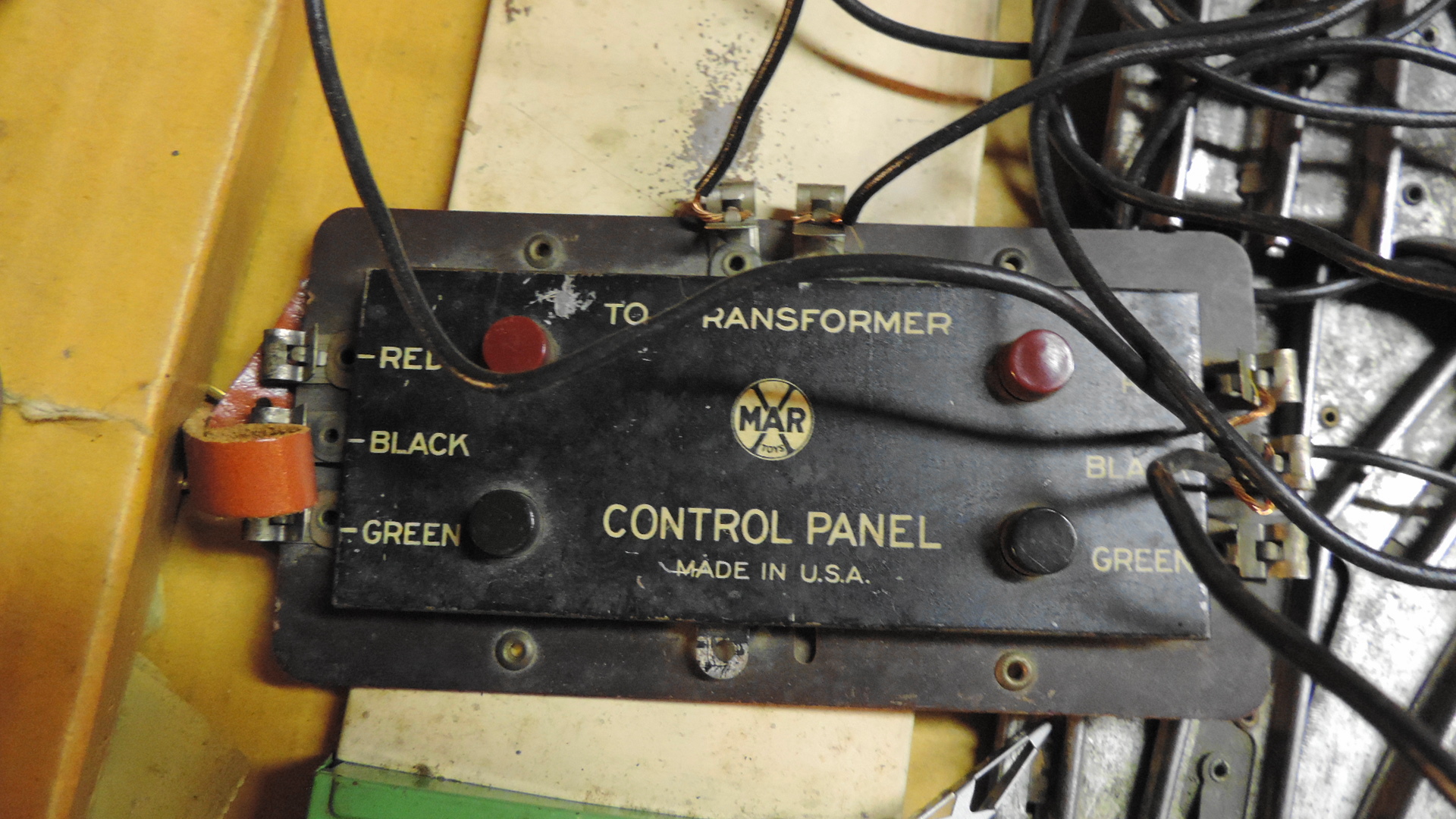 1930s Union Pacific Squaw Bonnet Train Set