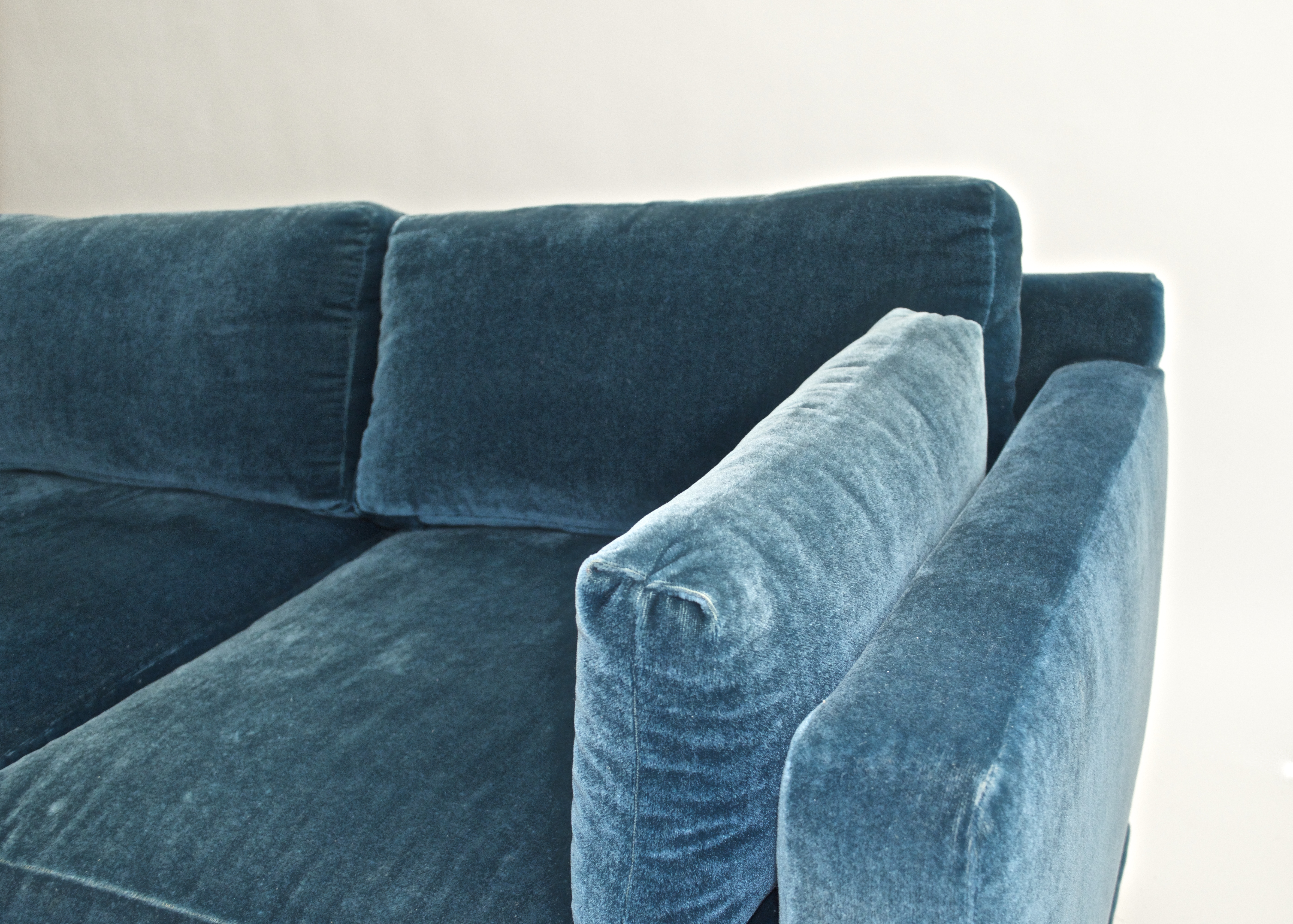 Mid-Century Prussian Blue Velvet Sofa 