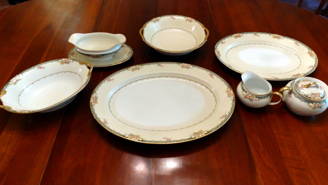Vintage Noritake Japan "Estelle" Serving Pieces