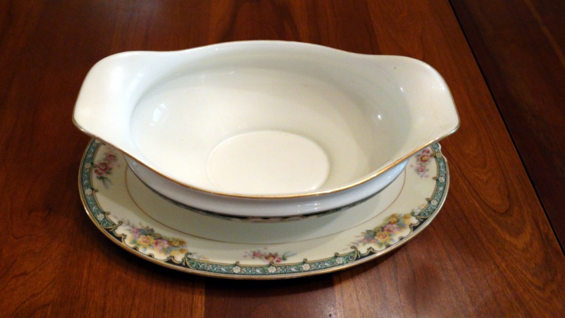 Vintage Noritake Japan "Estelle" Serving Pieces
