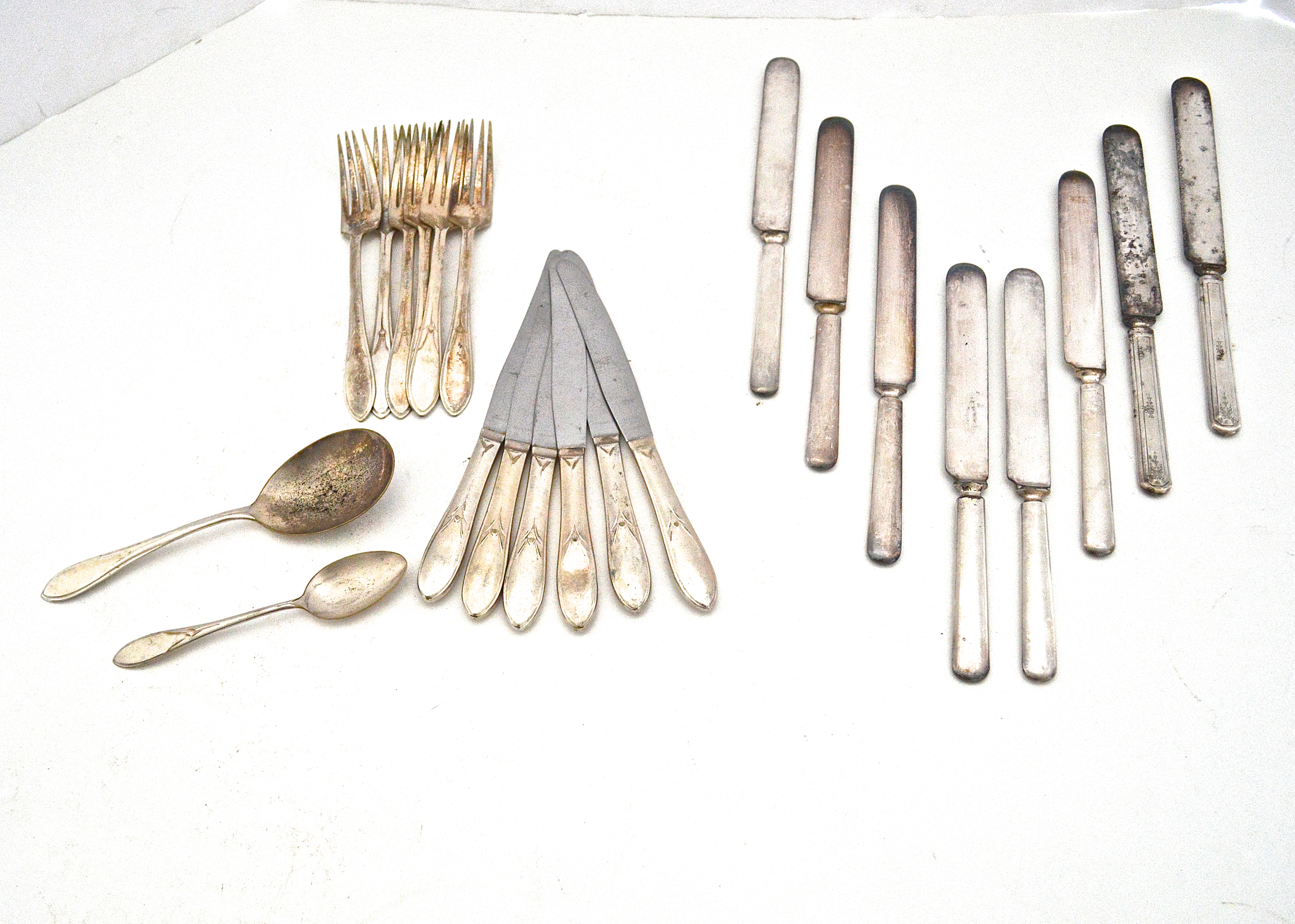 Assorted Vintage William Rogers Silver Plate Flatware