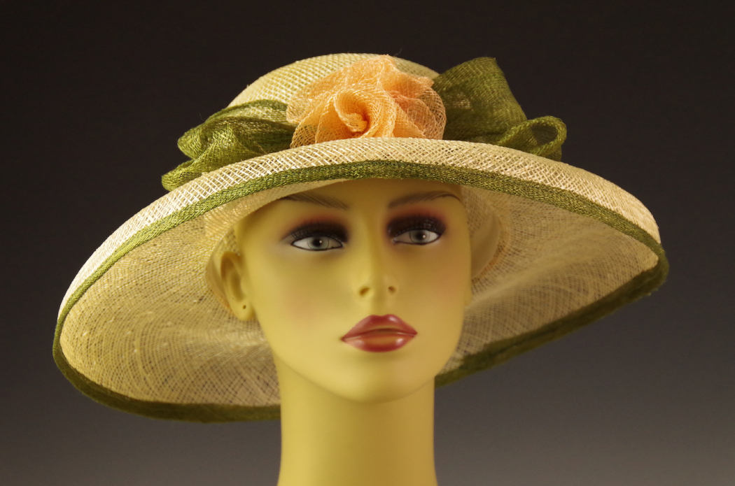 April Cornell Hat with Coordinating Clutch Purse and Wallet