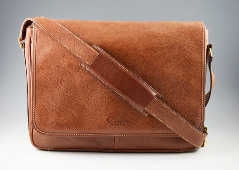 A Handsome Mens Cole Haan Leather Messenger Bag In Cognac 