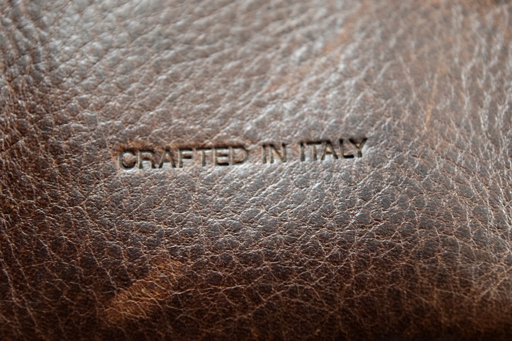 A Handsome Mens Cole Haan Leather Messenger Bag In Cognac 