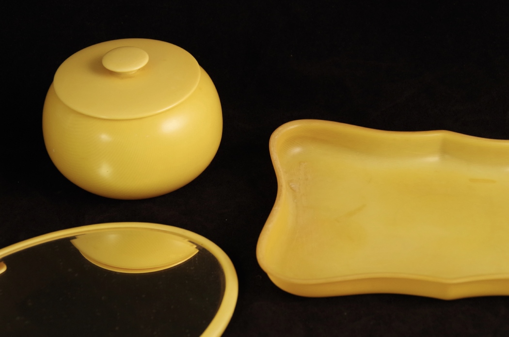 Vintage Bakelite Vanity Set