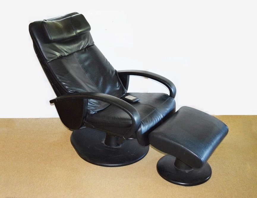 Human Touch Massage Chair with Ottoman