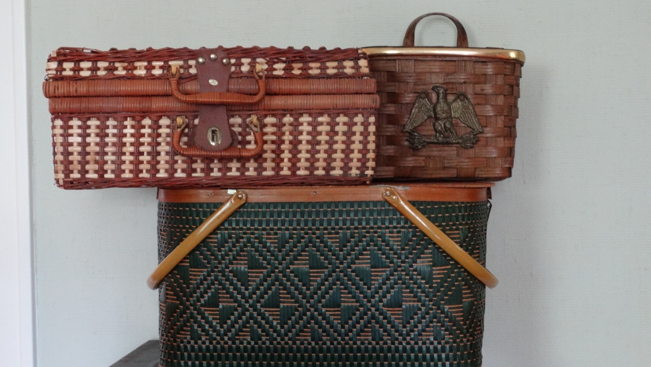 Baskets Vintage Hawkeye by Burlington, Wicker Picnic, and Hanger