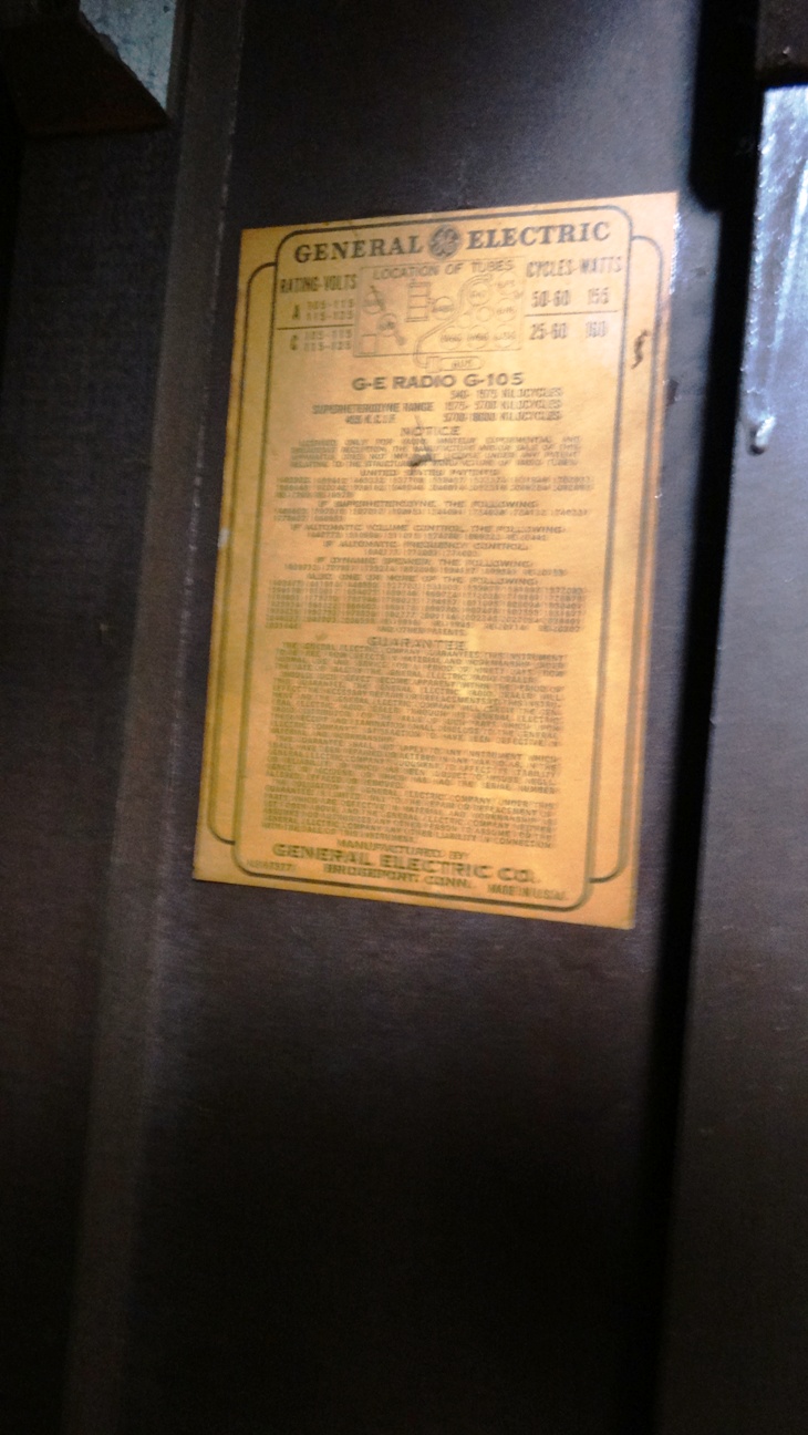 Vintage General Electric Radio Console