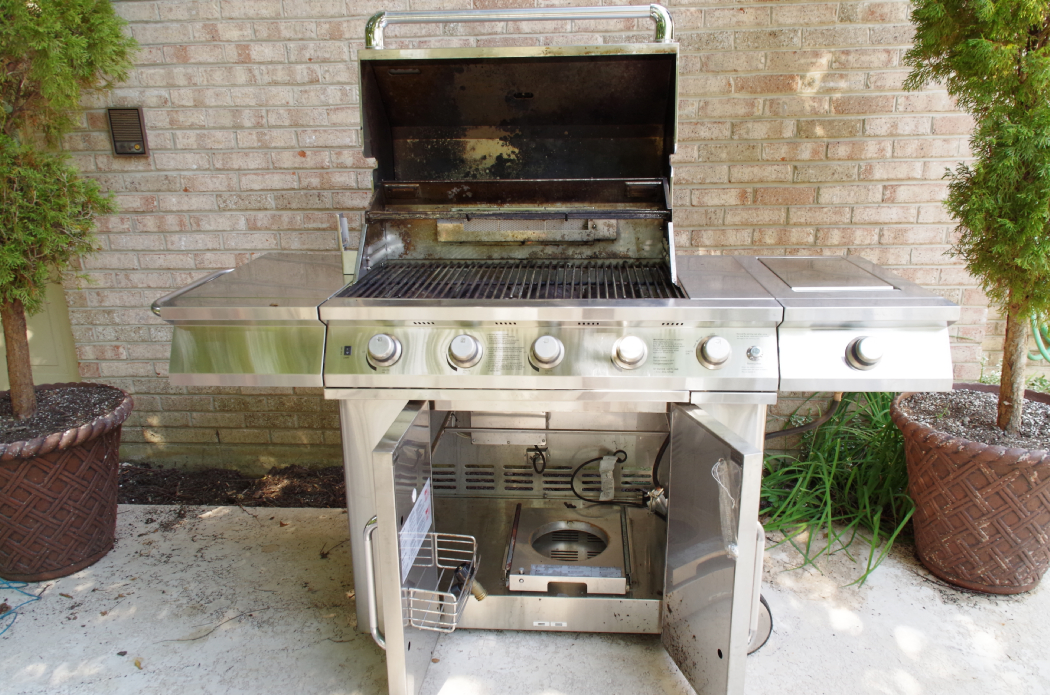 Jenn-Air Gas Grill with Stainless Steel Finish