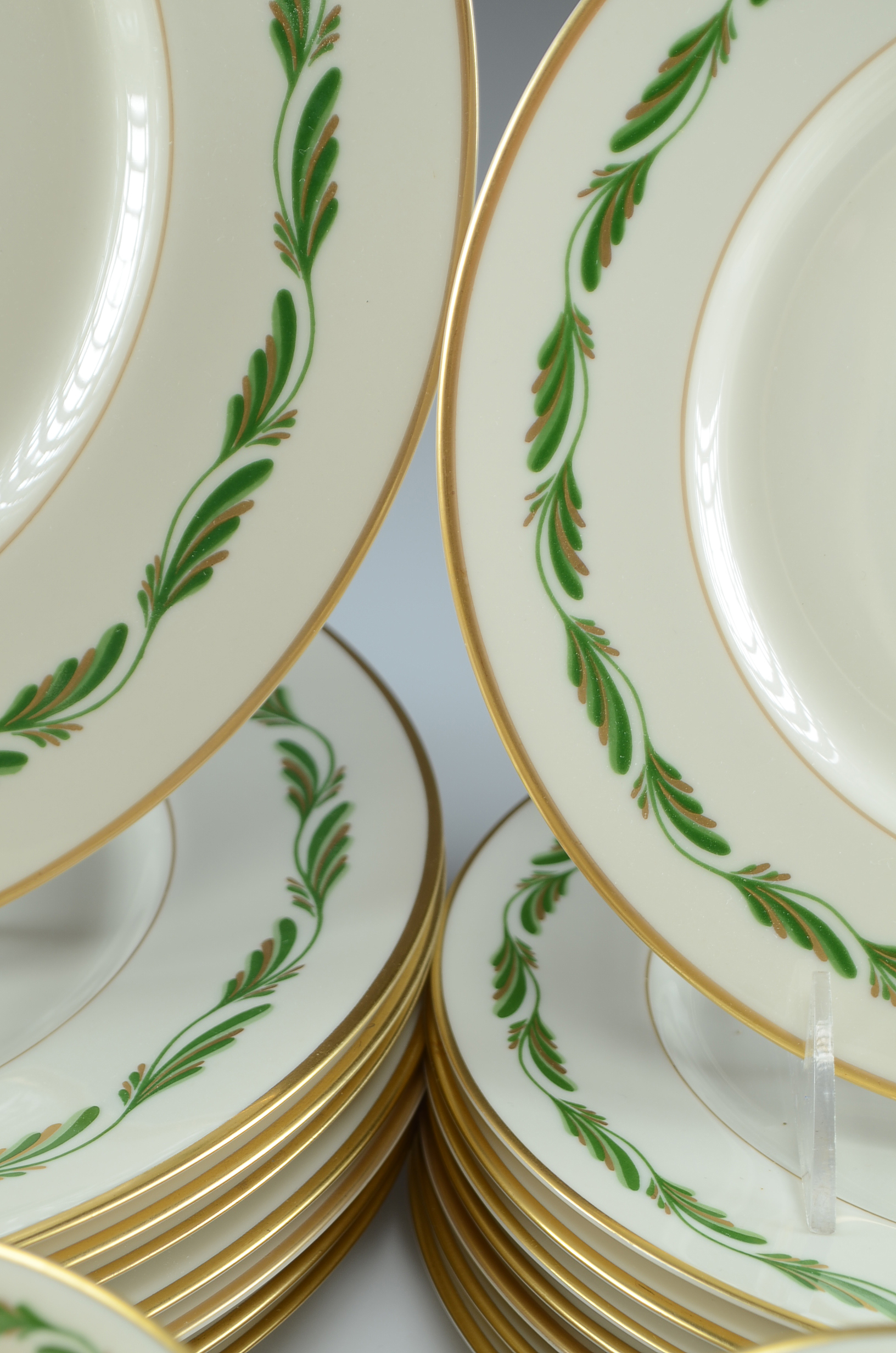 Set of Franciscan Fine China in "Arcadia Green" Pattern 