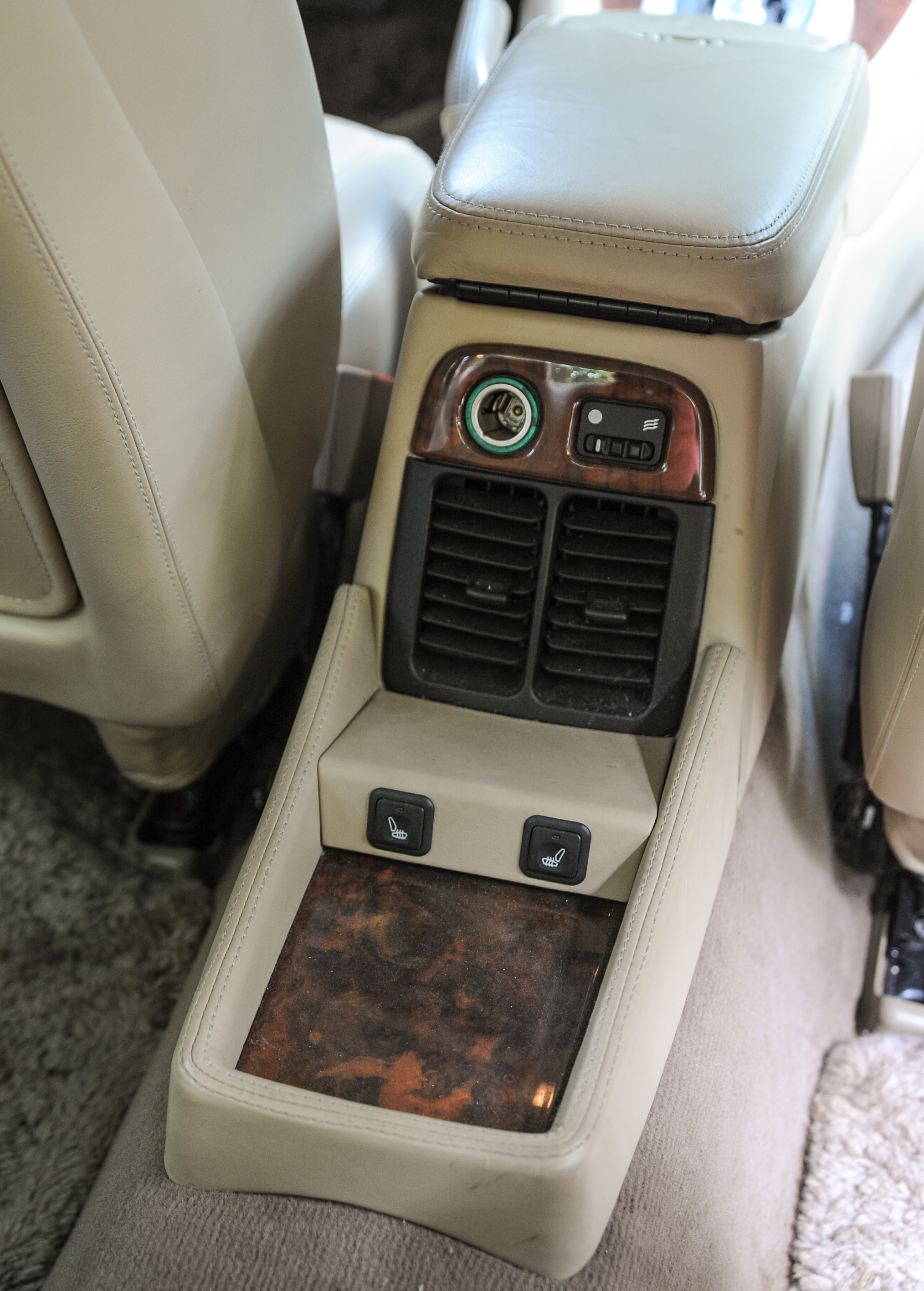 2000 Jaguar XJ Series Vanden Plas