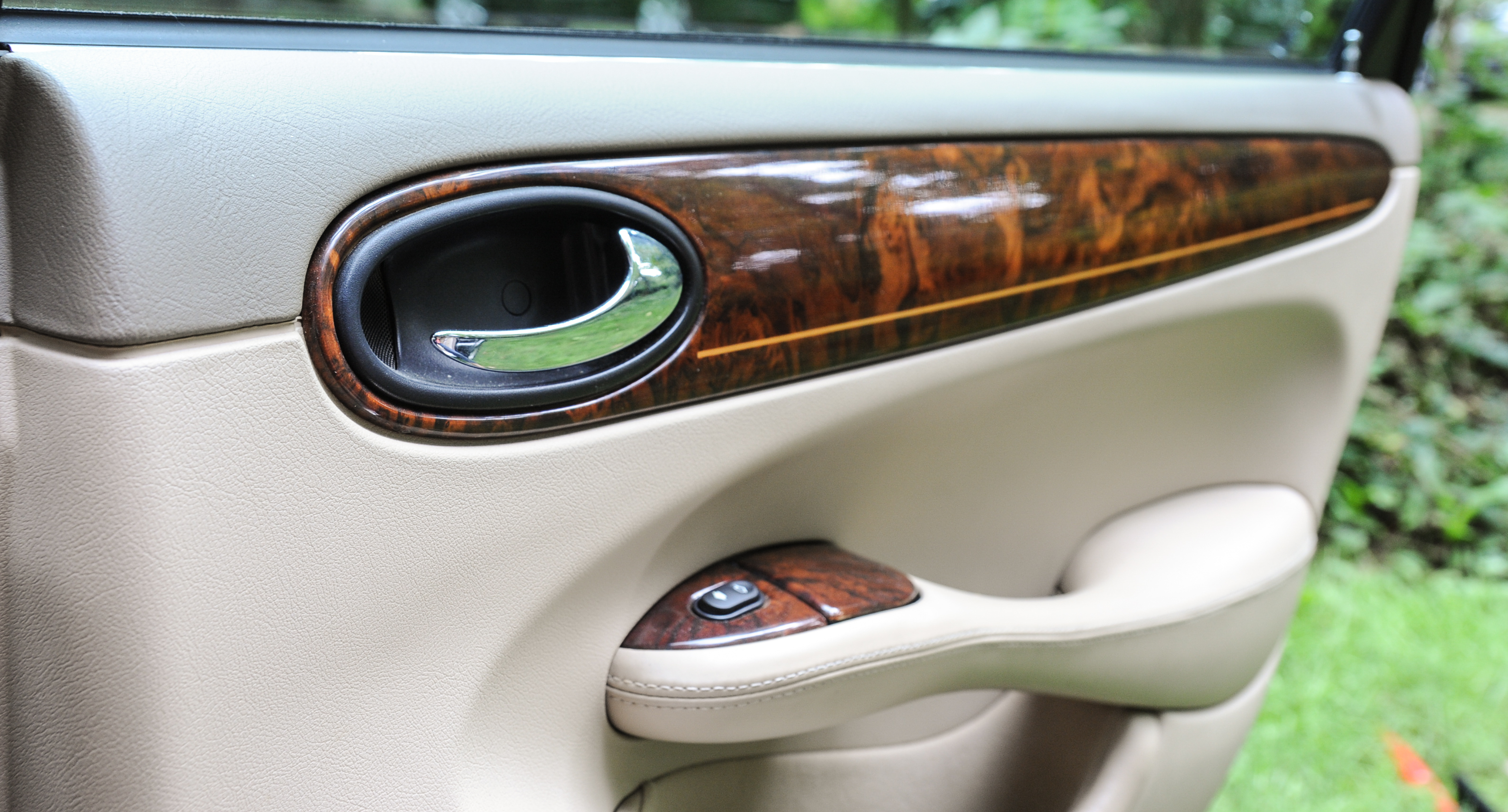 2000 Jaguar XJ Series Vanden Plas