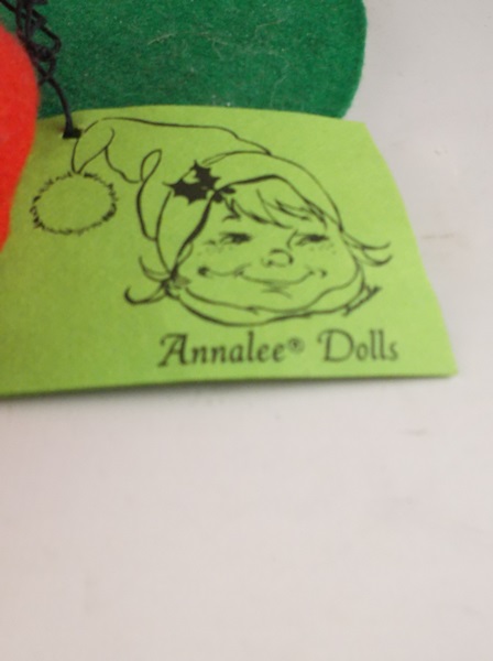 Collectible Handcrafted 1981 Annalee Toy Maker Santa Doll