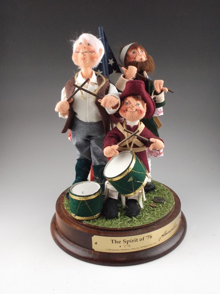 Collectible Handcrafted 1991 Annalee Spirit of '76 Doll Set